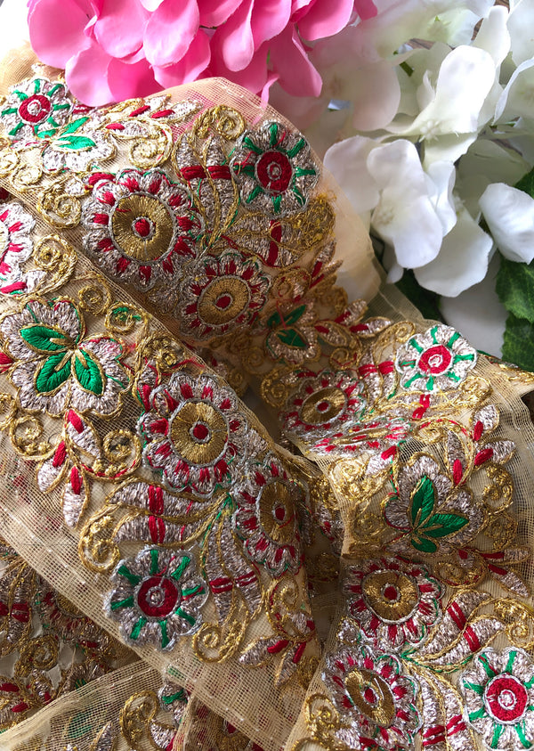 Multicolor Floral Net Border