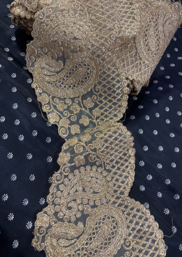 Golden Net Border
